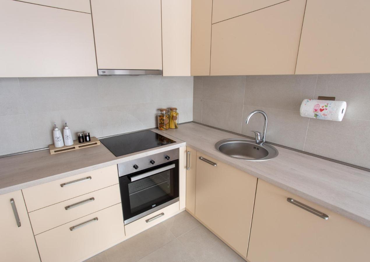 Lina - Pg, Moraca River Apartment Podgorica Luaran gambar